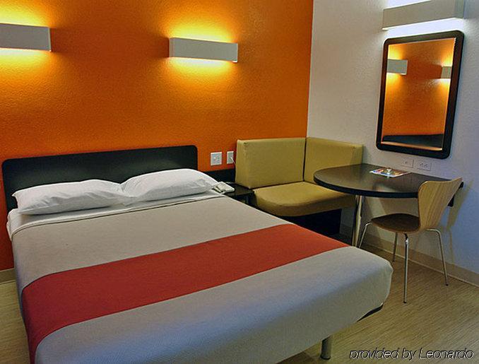 Motel 6-Long Beach, Ca - Los Angeles Екстериор снимка